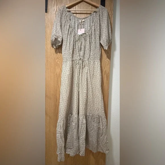 Christy Dawn Brynne Dress in crème strawberry NWT - Picture 3 of 5